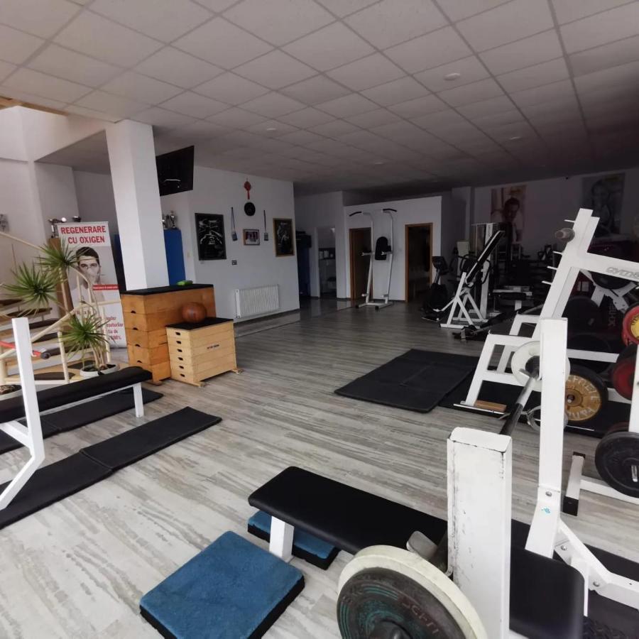 Отель Fitness House With Garden Констанца Экстерьер фото